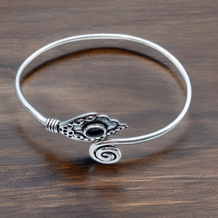Black Onyx - Cuff bracelet