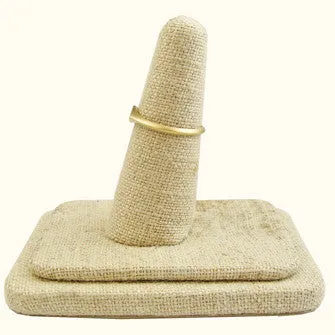 <!--RG554pave-->pave flat top ridge ring
