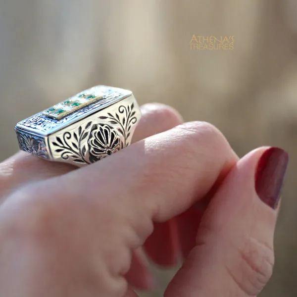 Stone Field Poison Locket Ring