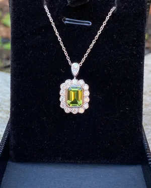 Victorian Style Peridot and Diamond Pendant 18ct White Gold 0.50ct   1.60ct